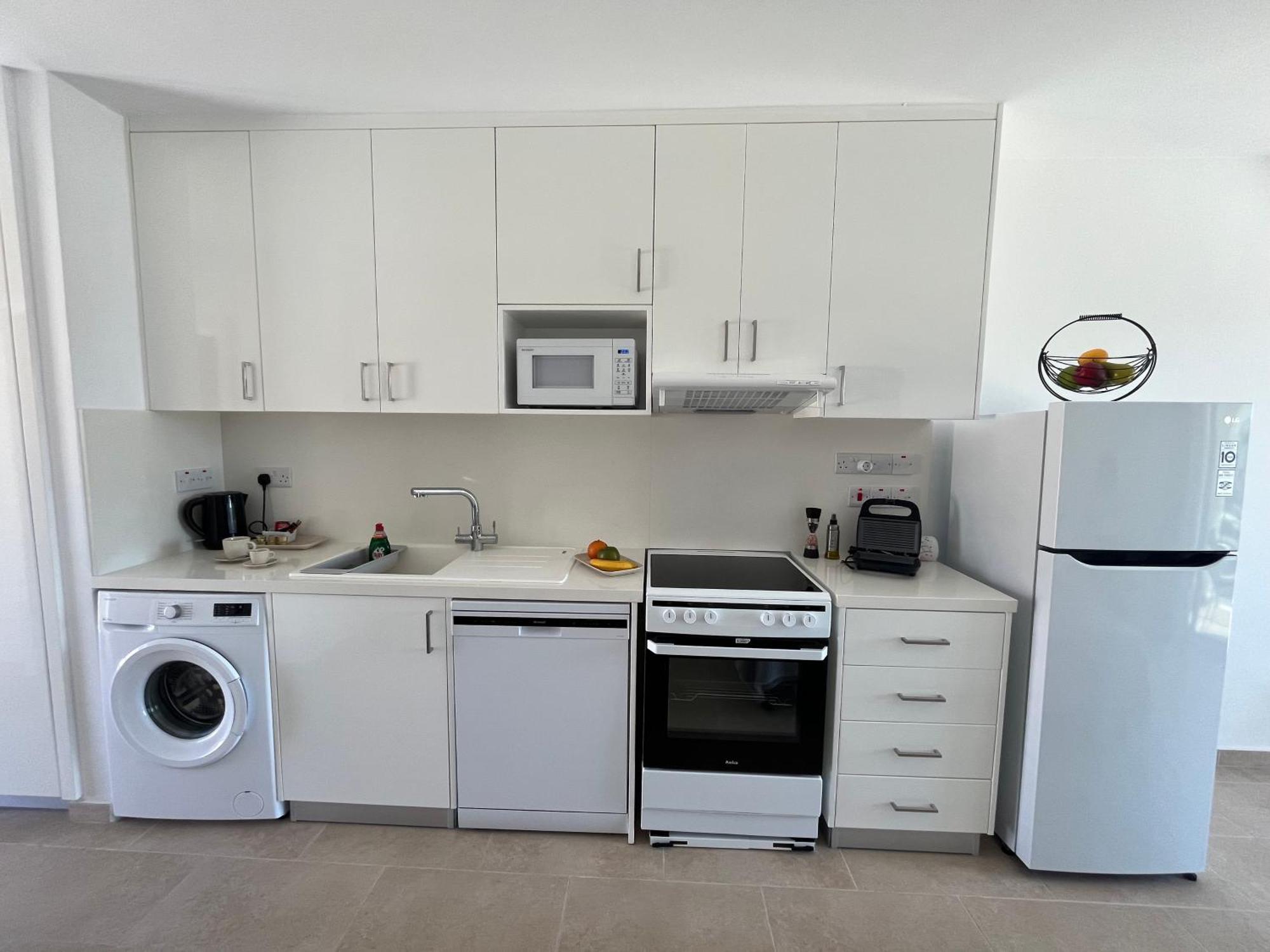 Papho's Mare Apts Apartament